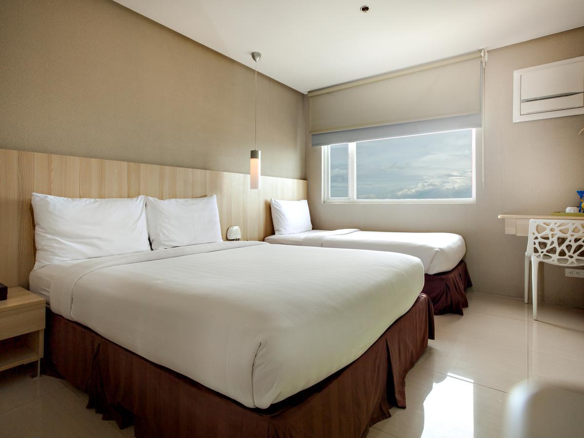 Injap Tower Hotel Iloilo City Ngoại thất bức ảnh